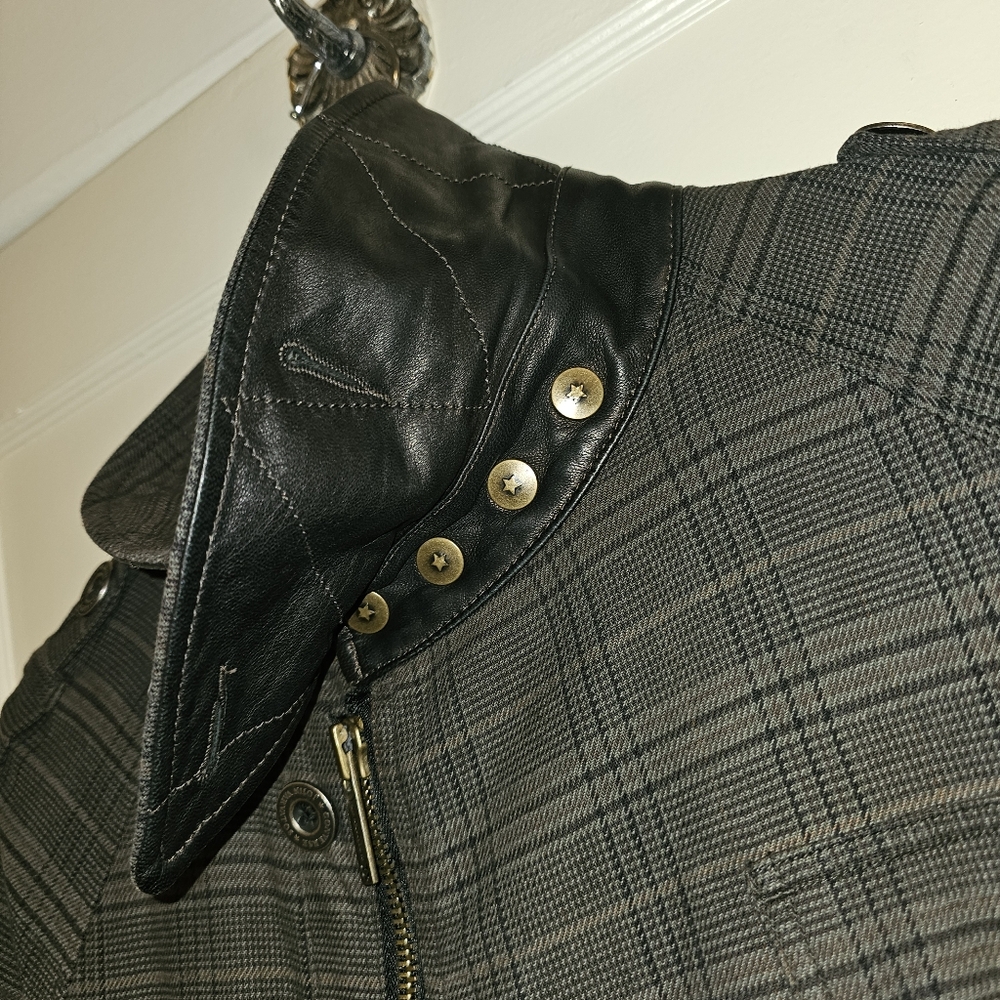 Converse x John Varvatos size US1 small brown and black Plaid Trench Coat. - Picture 5 of 10